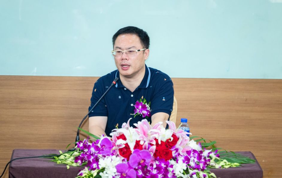林军第一财经日报专访封面